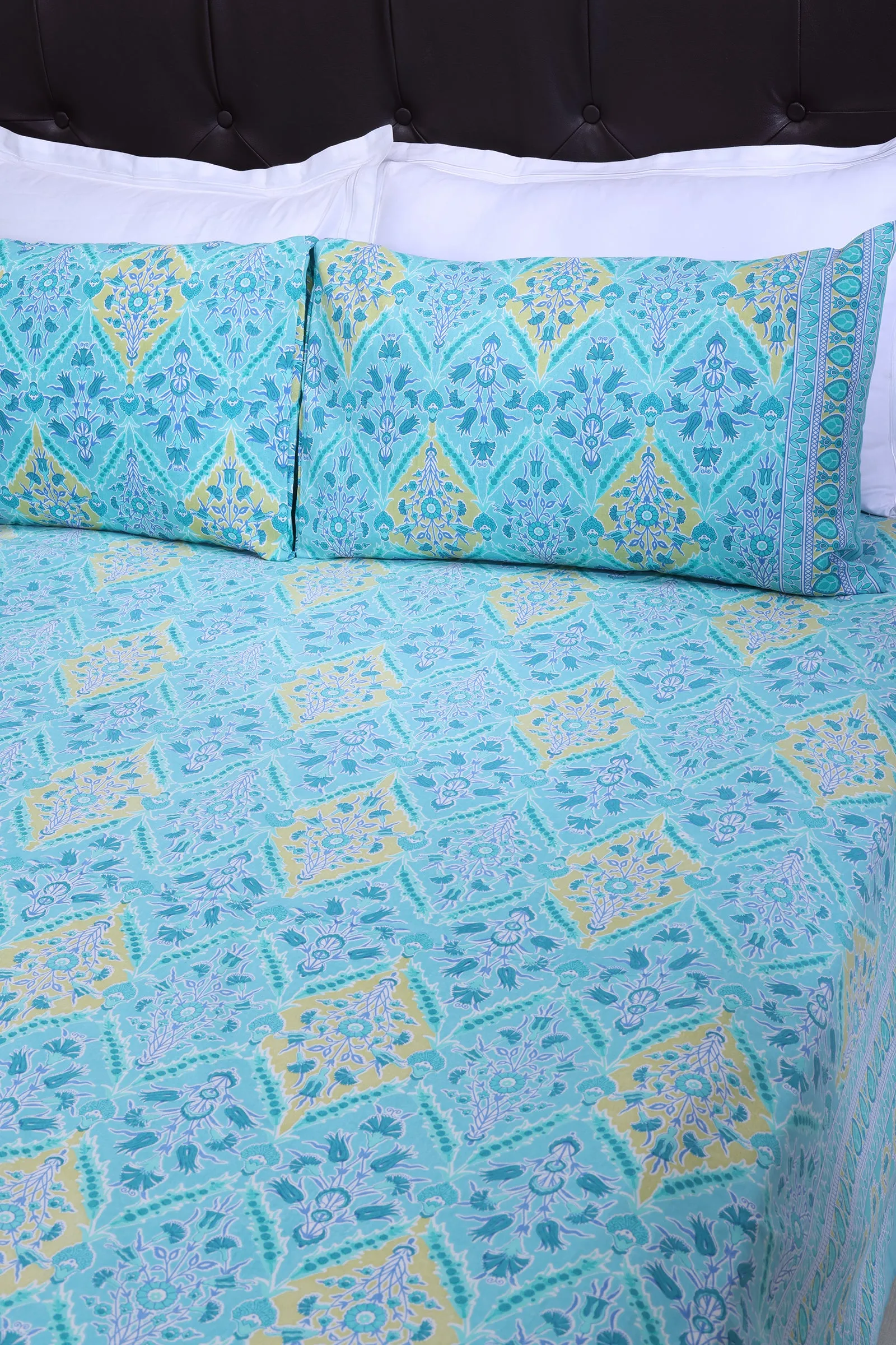 Kalindi Jaal Turquoise Cotton Bedsheet