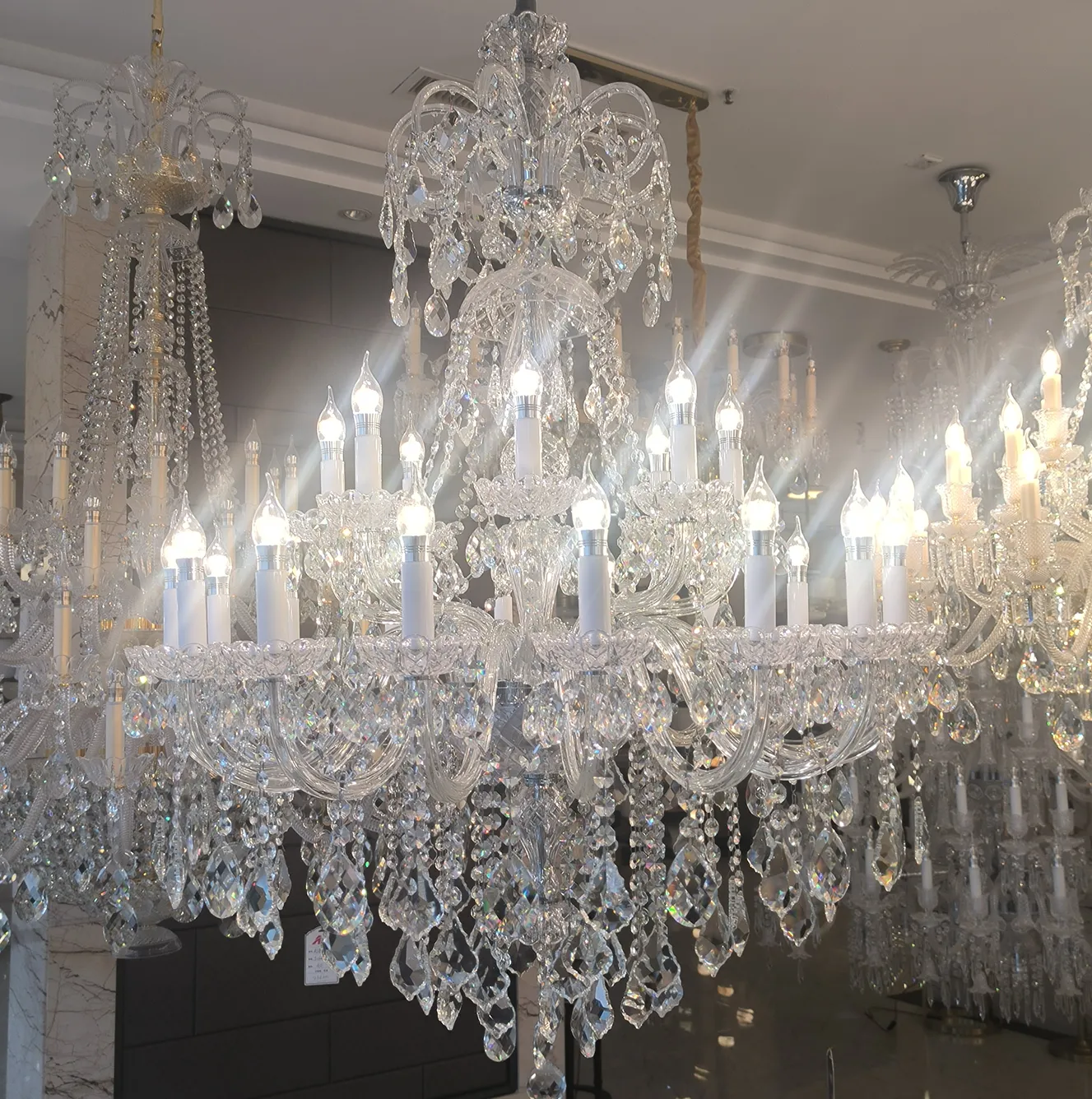 Luxury Classic Clear Crystal Chandelier for Foyer/Staircase/Entryway/Hallway