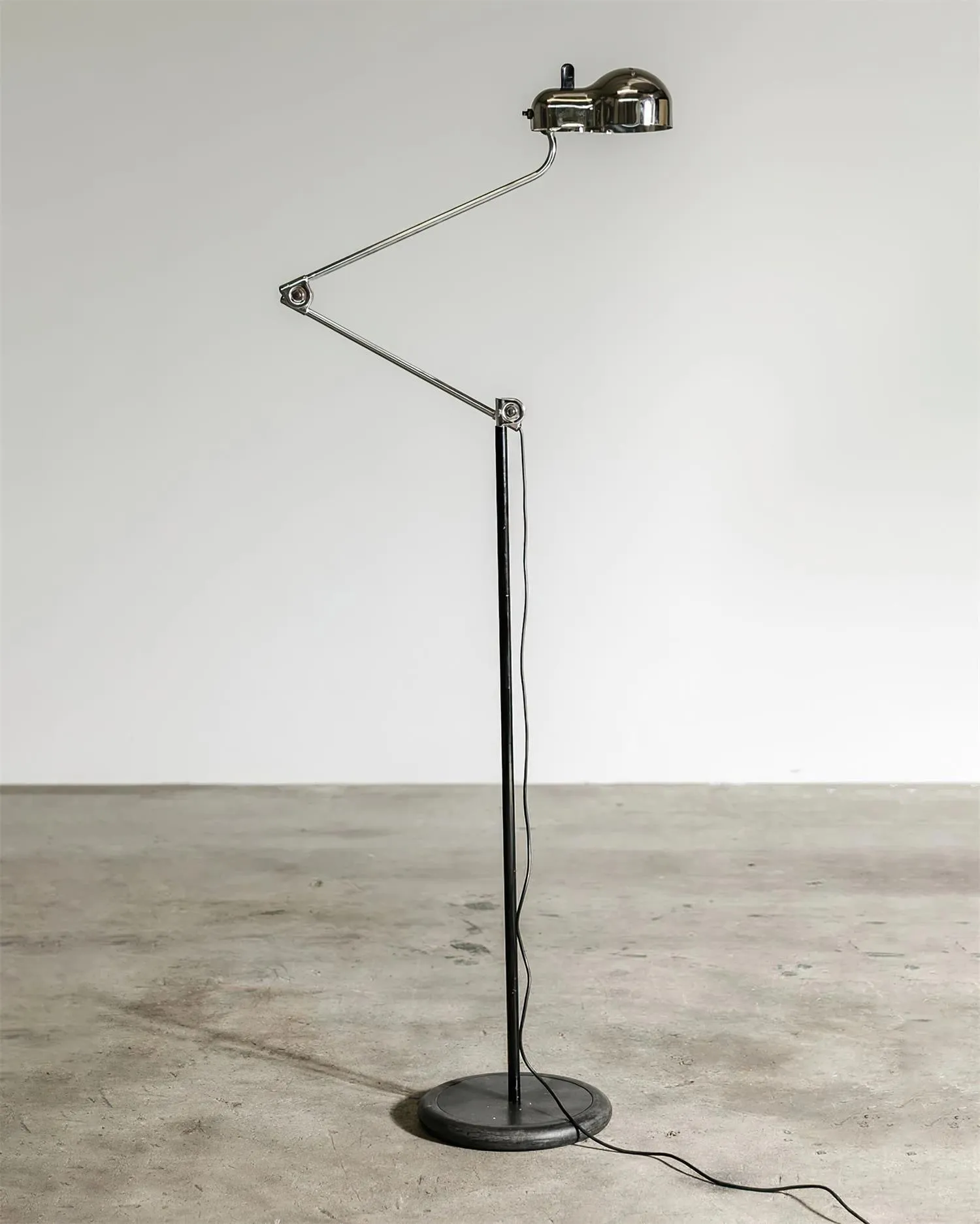 Paolo Floor Lamp 8.6″- 55″