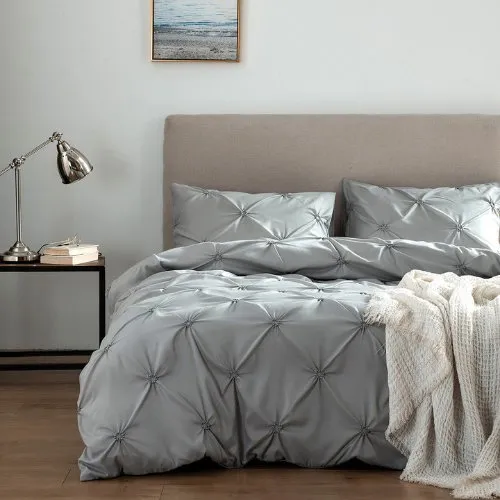 Premium 6 Piece King Size Duvet Cover Pinch Rose Design, Solid Light Gray.