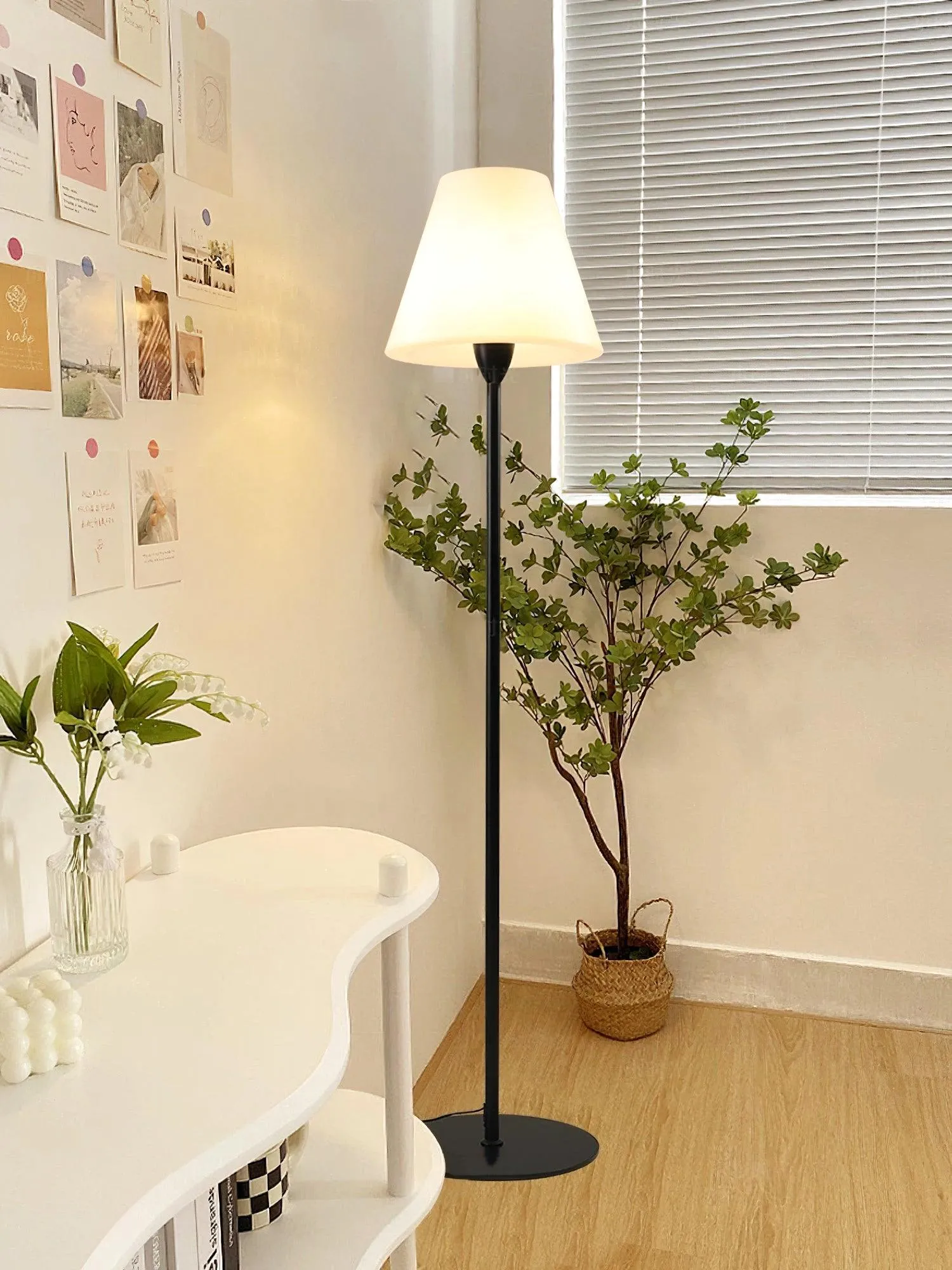 Ward Floor Lamp